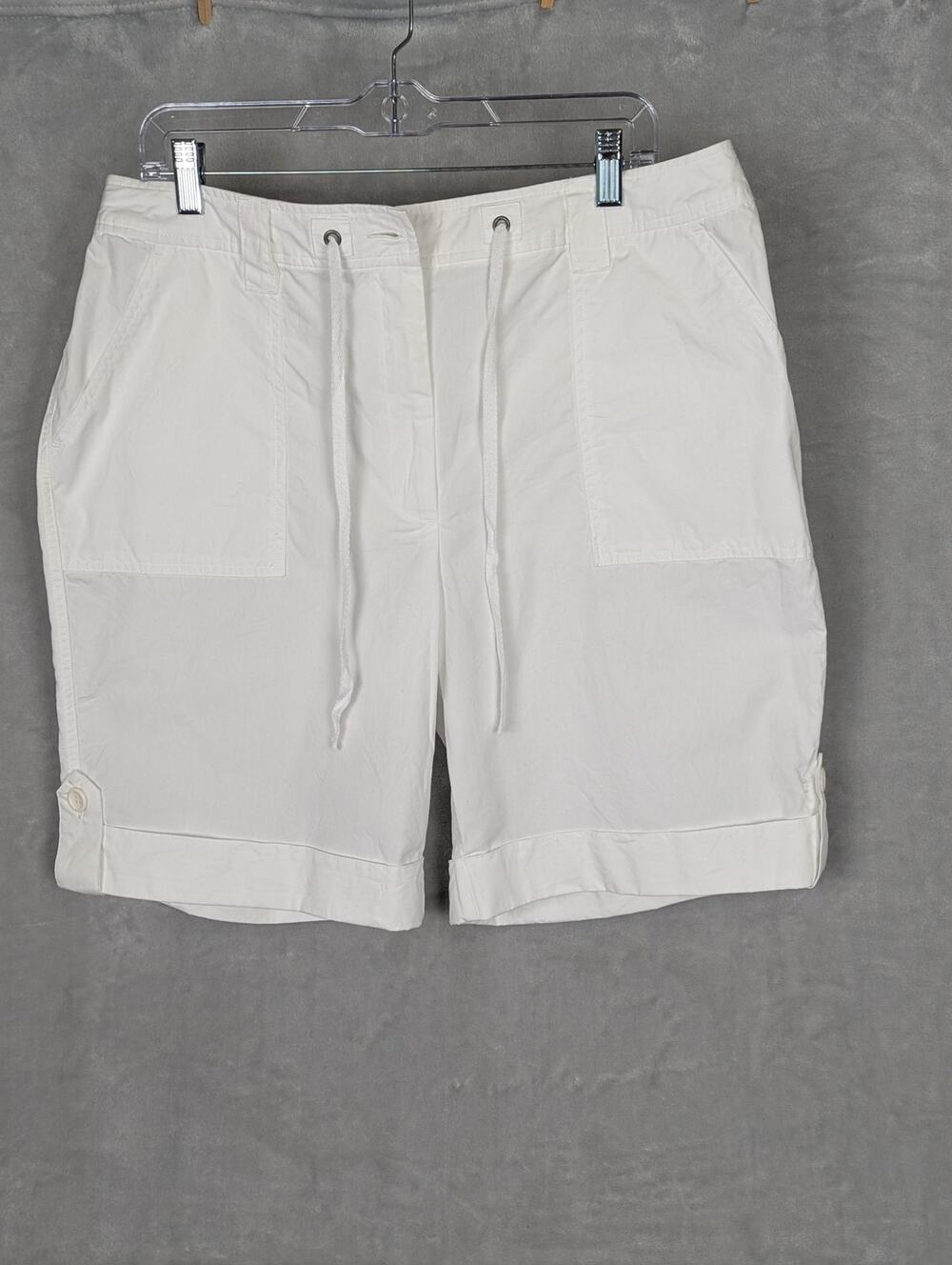 Studio Works White shorts Sz 16100% cotton Waist 36"Ins9.25"Hips 45" Rise12"EUC
